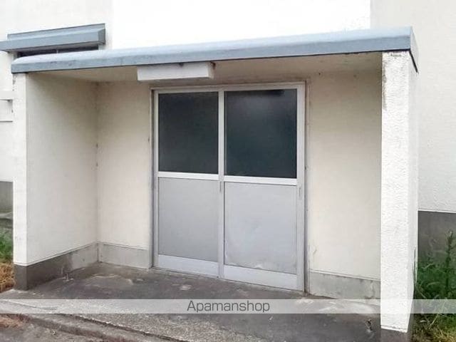 ビレッジハウス二口2号棟の玄関写真