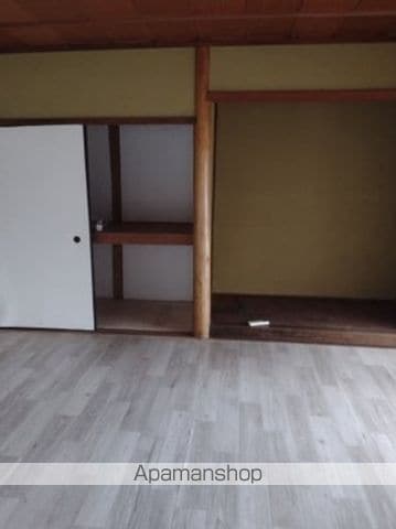 福山市 2階建 築68年の内装写真