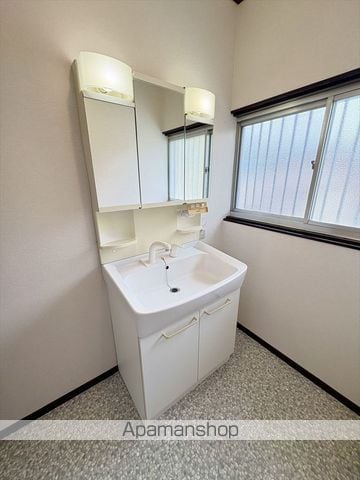 関西本線 佐那具駅 徒歩20分 2階建 築48年の内装写真