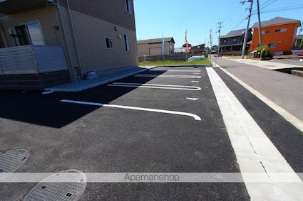 ルーラル　タウン[2LDK/61.14m2]の駐車場