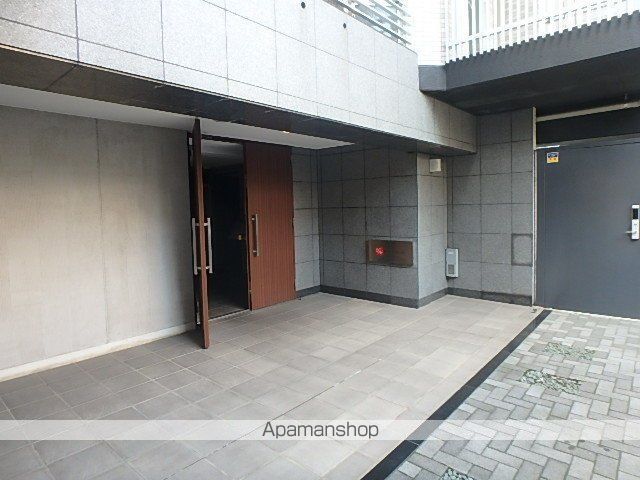 ドゥーエ学芸大学IIの玄関写真