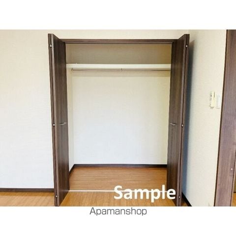 Surplus Twoハイツ中原の内装写真