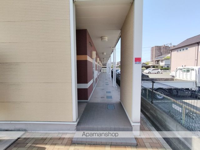 レオネクストフォーレパレスの玄関写真