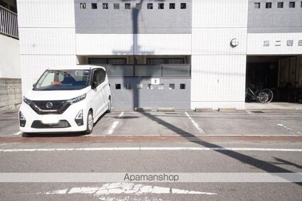 第二朝日[1K/25.66m2]の駐車場