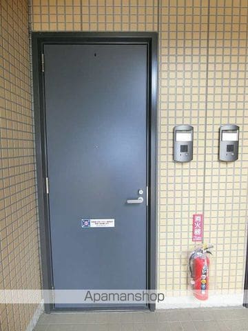 アーバン花林の玄関写真