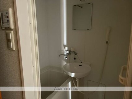 レオパレスサンサーラ[1K/23.18m2]の洗面所