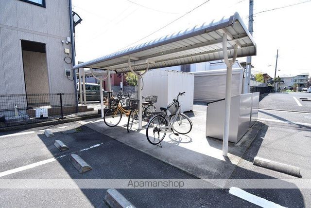 リビングタウン今里 E棟の内装写真