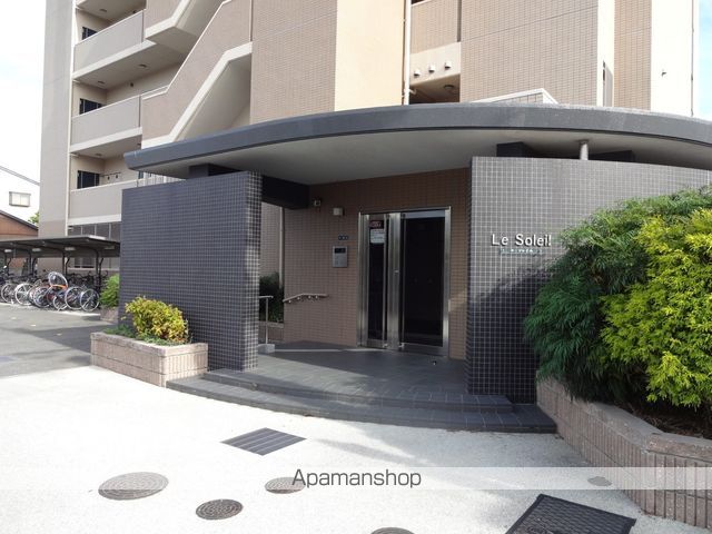 ル・ソレイユの玄関写真