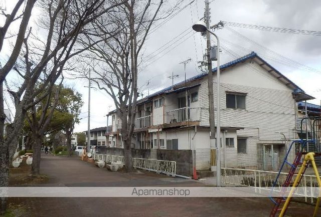 和歌山市毛見のアパートの外観1