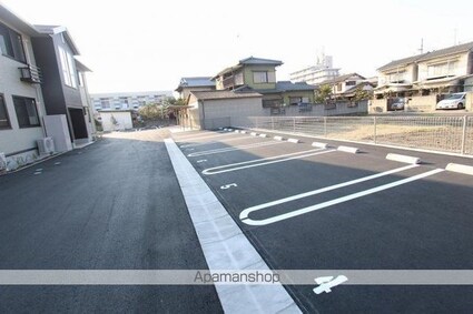 香川県高松市松島町３丁目[2LDK/53.76m2]の駐車場