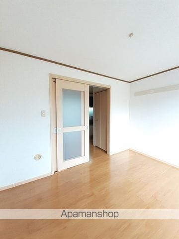 シャンゼリゼ弐番館の内装写真