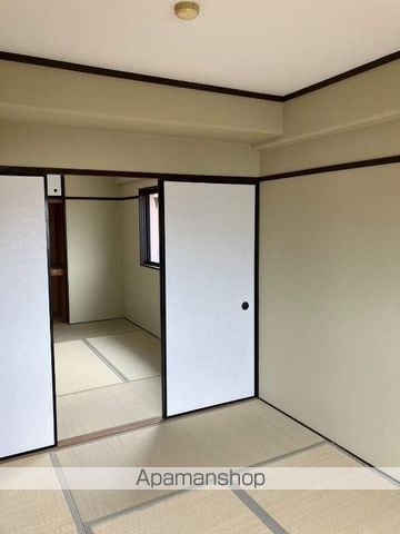ブルースカイの内装写真