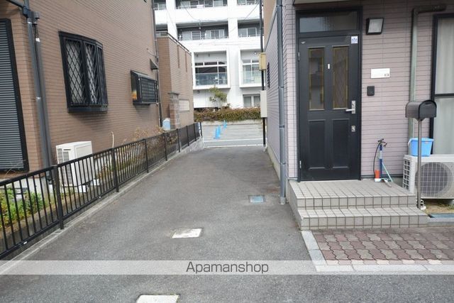 ハイツウエスティンA棟の玄関写真