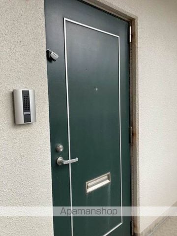 オルザス新潟の玄関写真