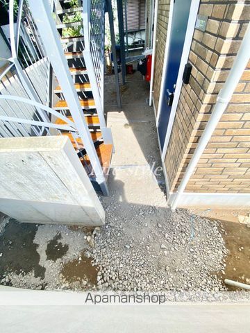 ハーミットクラブハウス和田町IIの玄関写真