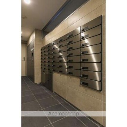 東京都墨田区向島３丁目[1LDK/32.71m2]の共用部1