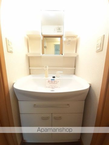 トラスト コートの内装写真