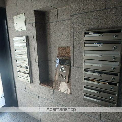 パークアベニュー元町の玄関写真