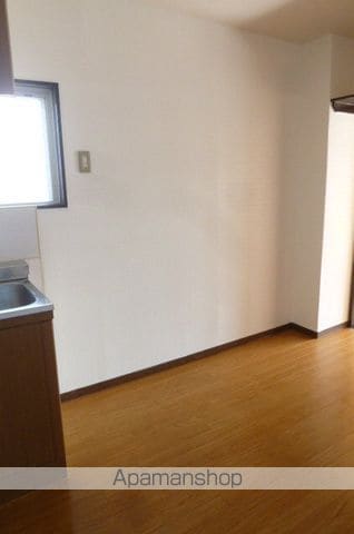アベニュー服部の内装写真