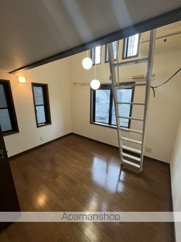 白金六丁目戸建の内装写真