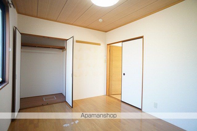 タウンハウス愛野公園 Aの内装写真