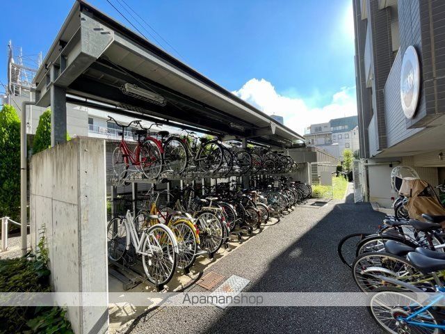 レジディア中落合C棟の外観写真