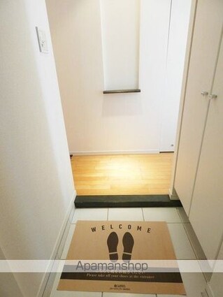 東京都新宿区西新宿３丁目[1LDK/44.6m2]の玄関