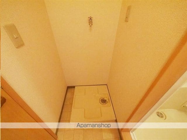 カナディアンコート南吉成 Aの内装写真