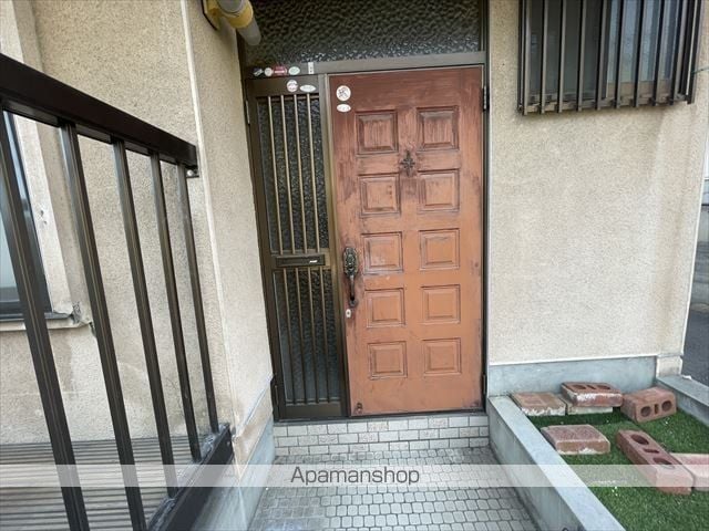 奈良線 城陽駅 徒歩2分 2階建 築41年の玄関写真
