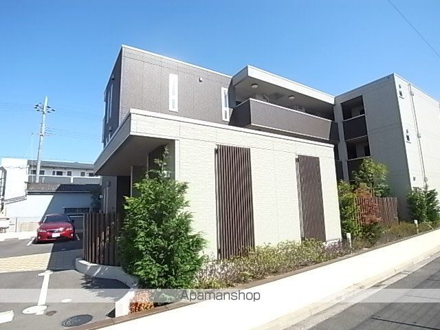 CRESTIA 東園田の外観写真