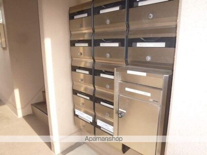 滋賀県近江八幡市安土町下豊浦[店舗/61.89m2]のエントランス3