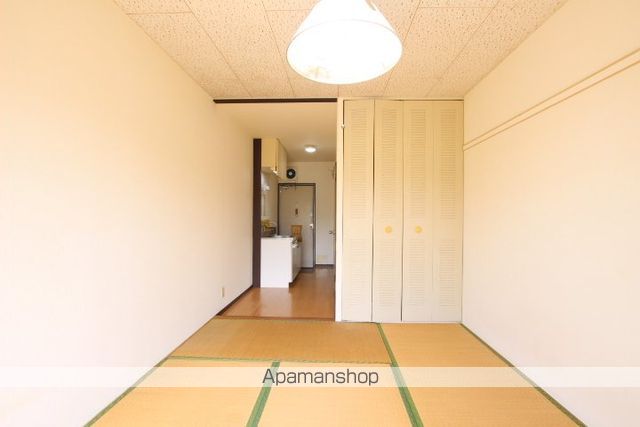 パールハイツ若葉の内装写真