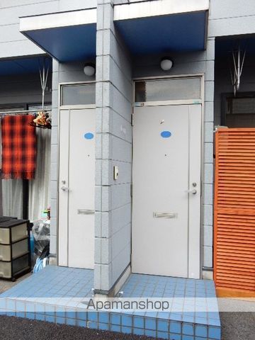 庭瀬ダイイチコーポの玄関写真