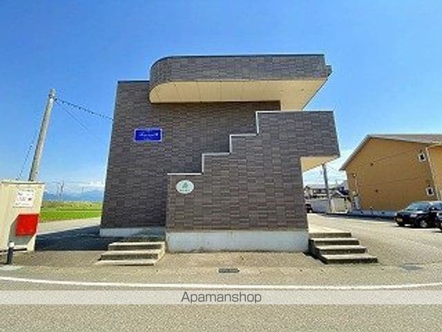 ラピスラズリVIIの外観写真