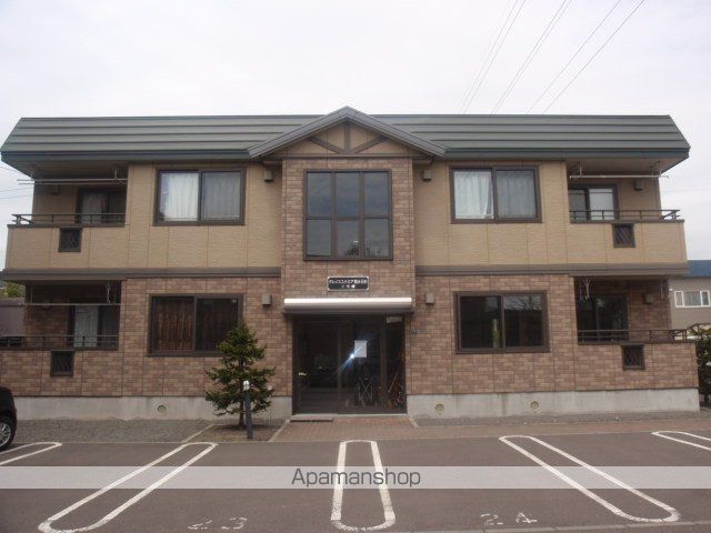グレイススクエア菊水元町 二号館の外観写真