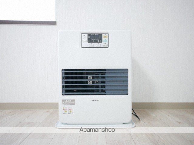 ホワイトヴァーチIIの内装写真