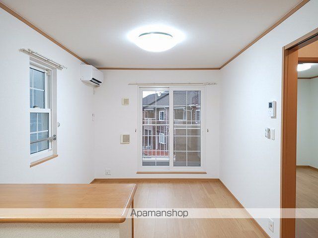 ノイ・フロイデCの内装写真