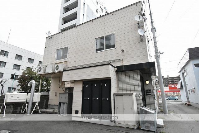 中商マンションの外観写真