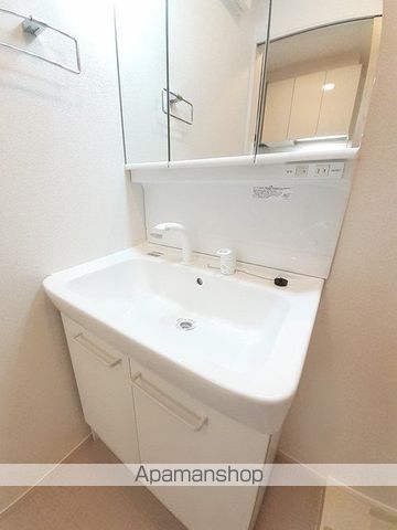 エクイティIIIの内装写真