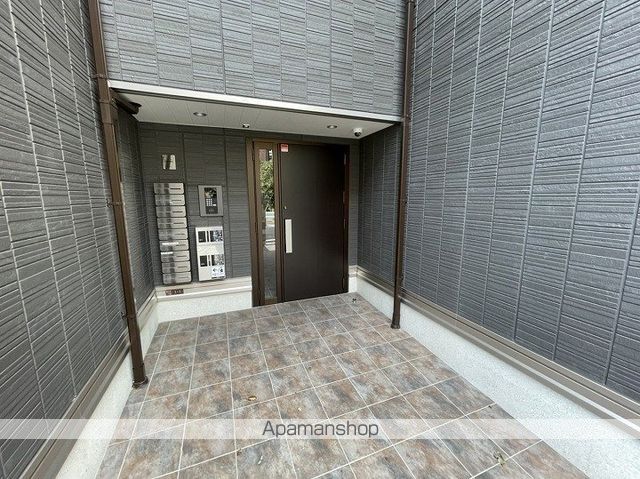 LA SUITE上町台の玄関写真