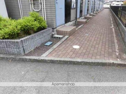 レオパレス新名[2DK/49.68m2]の共用部2