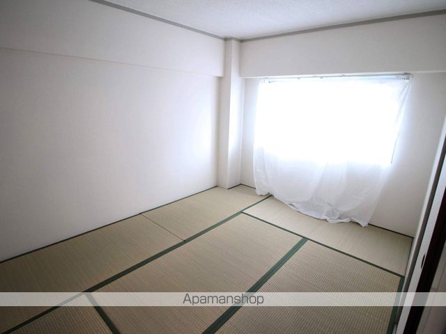 ロイヤルハイツさつき丘の内装写真