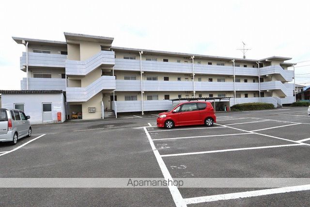 榎本マンションの外観写真