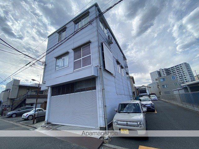 三栄コーポの外観写真