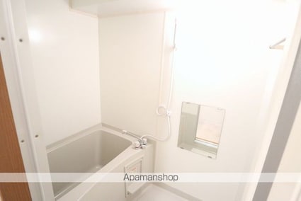 ＥＩＧＨＴＹ－ＥＩＧＨＴ　Ｈｉｎｏ[1K/22.09m2]のバス