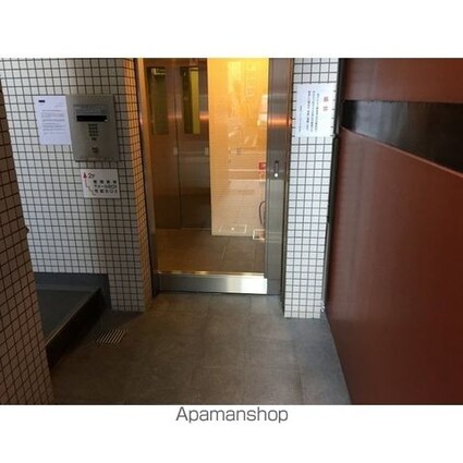 東京都台東区上野３丁目[1R/35.87m2]のロビー