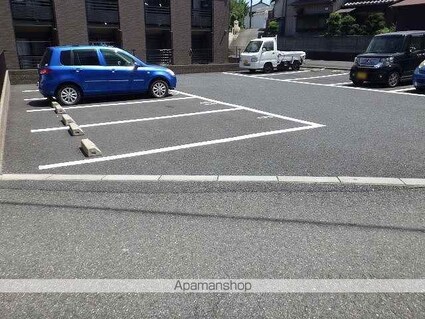 レオパレスパピヨンＡ[1K/23.61m2]の駐車場