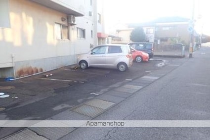 コーポ倉田[1DK/33.12m2]の駐車場