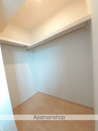 愛媛県新居浜市政枝町３丁目[2LDK/56.68m2]の収納