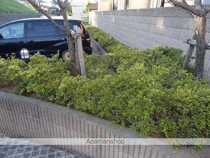 サンライズ万葉Ａ棟[2LDK/55.85m2]の共用部2